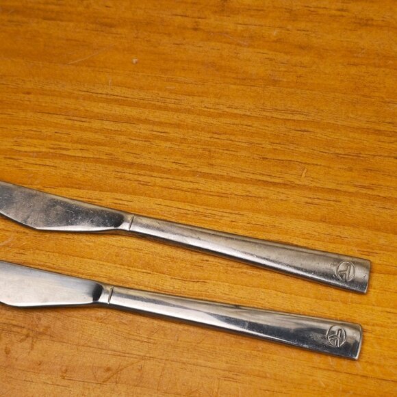 Vintage Eastern Airlines In-Flight Flatware, 4 Spoons, 4 Forks, 4 Knives - Picture 2 of 8